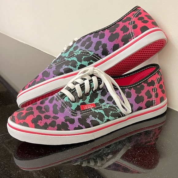 Vans Shoes - NEW! (W6.5 / M5) Vans Lo Pros, Rainbow Leopard, Animal Print Multicolor